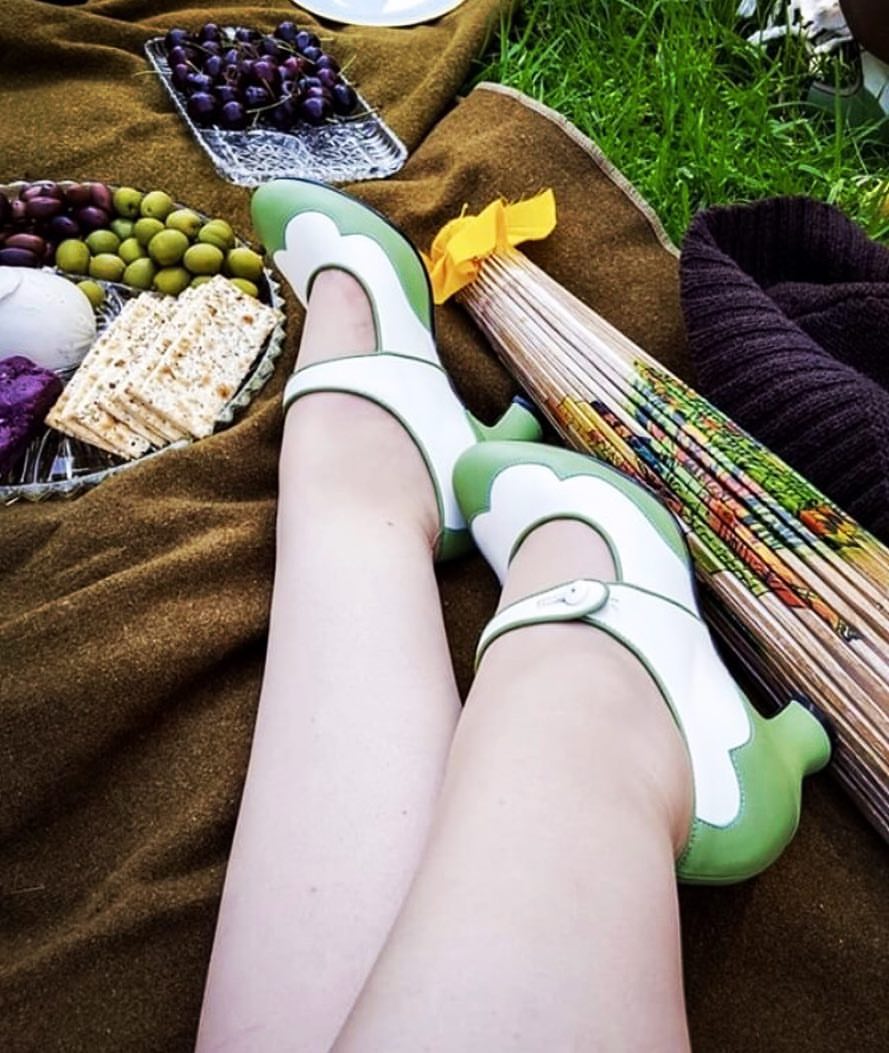 two toned 1920s heels